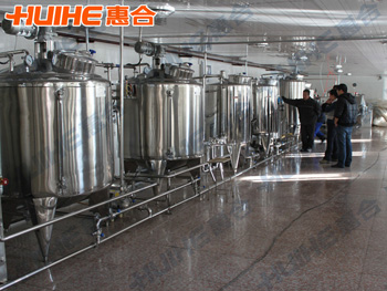 展示精美牛奶生產(chǎn)線_牛奶生產(chǎn)線設(shè)備廠家實(shí)拍照片,讓客戶全面直觀的了解我們的產(chǎn)品